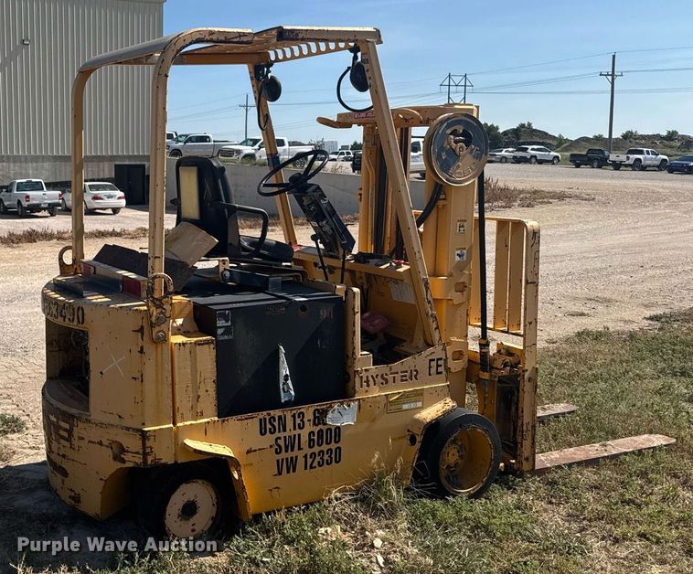 image for item ER2145 2010 Hyster E60XL forklift