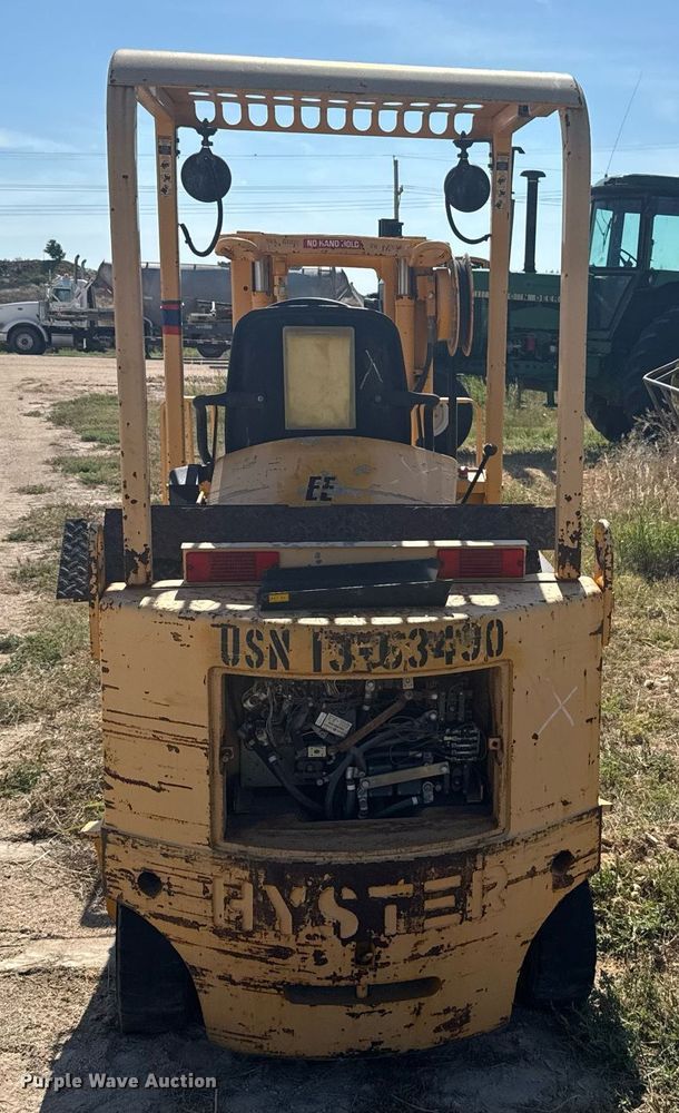 image for item ER2145 2010 Hyster E60XL forklift