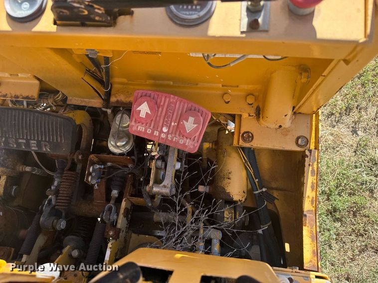 image for item ER2145 2010 Hyster E60XL forklift