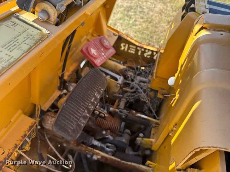 image for item ER2145 2010 Hyster E60XL forklift