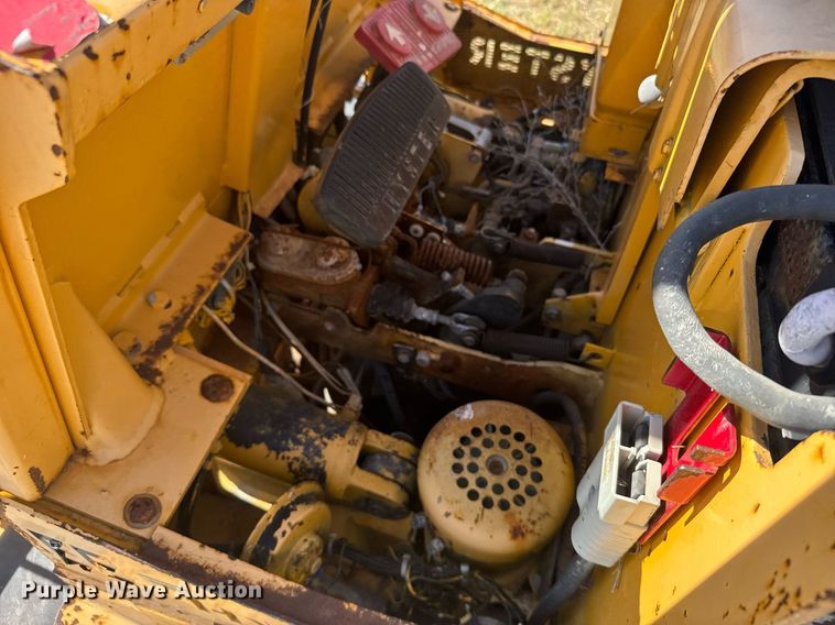 image for item ER2145 2010 Hyster E60XL forklift