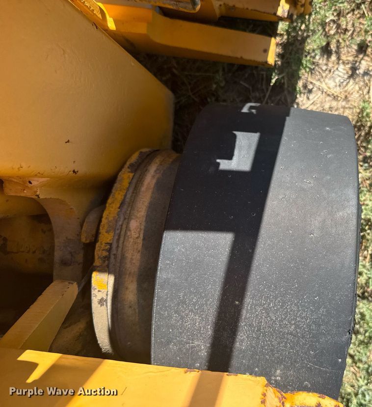 image for item ER2145 2010 Hyster E60XL forklift