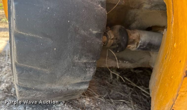 image for item ER2145 2010 Hyster E60XL forklift