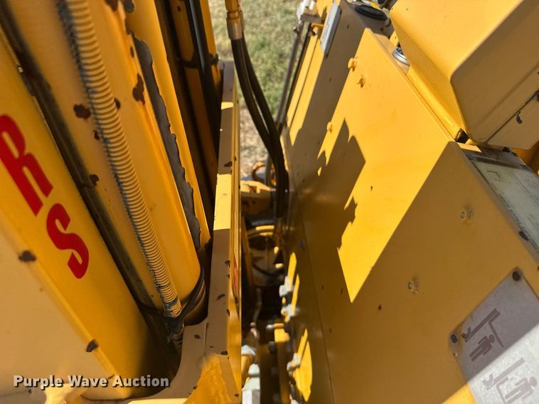 image for item ER2146 2014 Hyster E60XL-MIL forklift