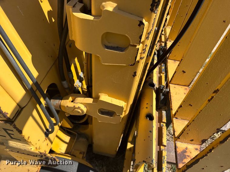 image for item ER2146 2014 Hyster E60XL-MIL forklift