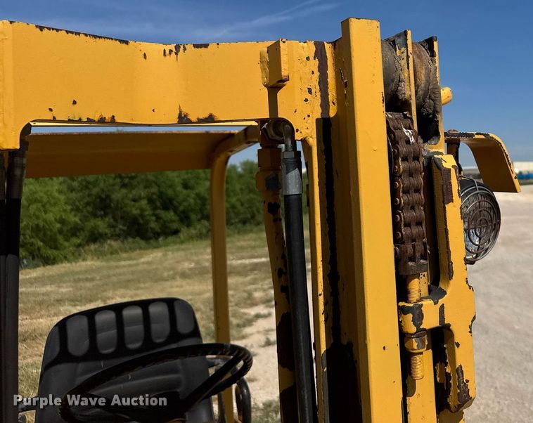 image for item ER2146 2014 Hyster E60XL-MIL forklift