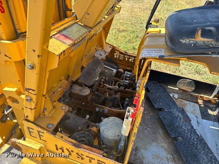 image for item ER2146 2014 Hyster E60XL-MIL forklift