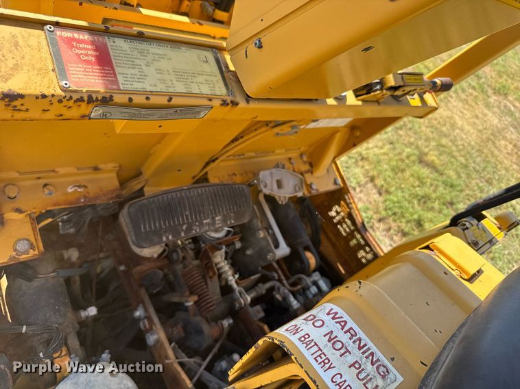 image for item ER2146 2014 Hyster E60XL-MIL forklift