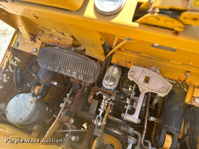 image for item ER2146 2014 Hyster E60XL-MIL forklift