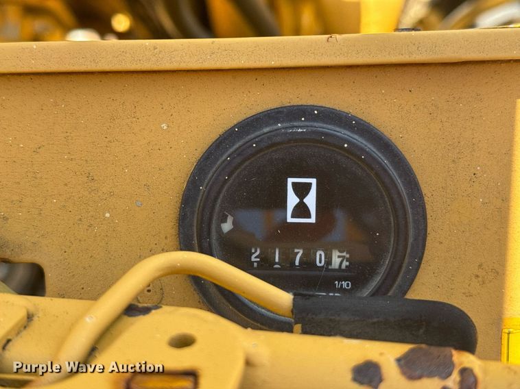 image for item ER2146 2014 Hyster E60XL-MIL forklift