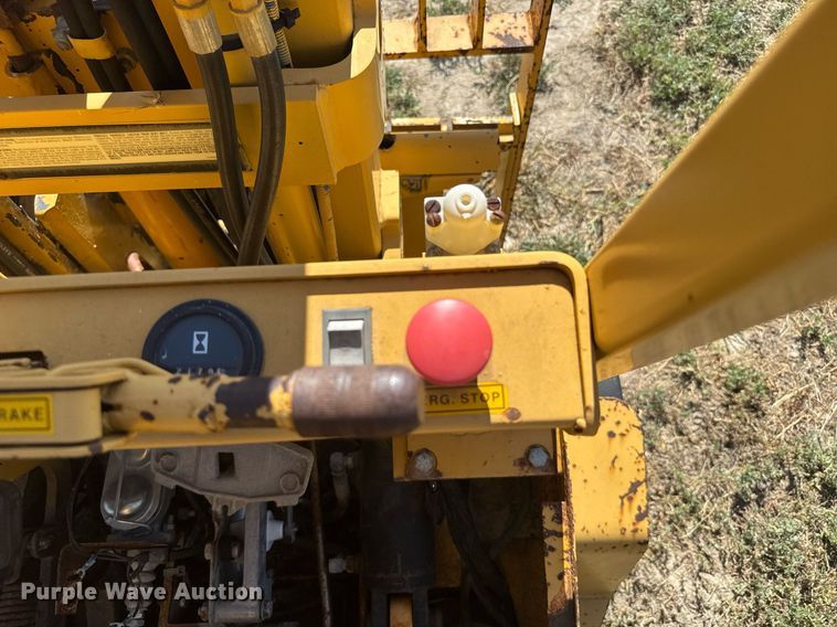 image for item ER2146 2014 Hyster E60XL-MIL forklift