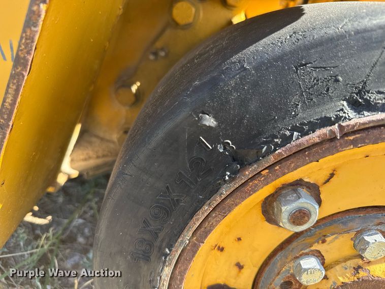 image for item ER2146 2014 Hyster E60XL-MIL forklift