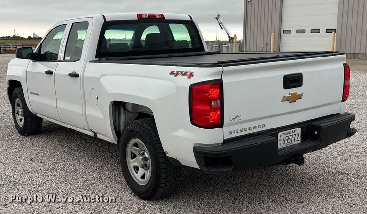 image for item ET8006 2017 Chevrolet Silverado 1500  Double Cab pickup truck