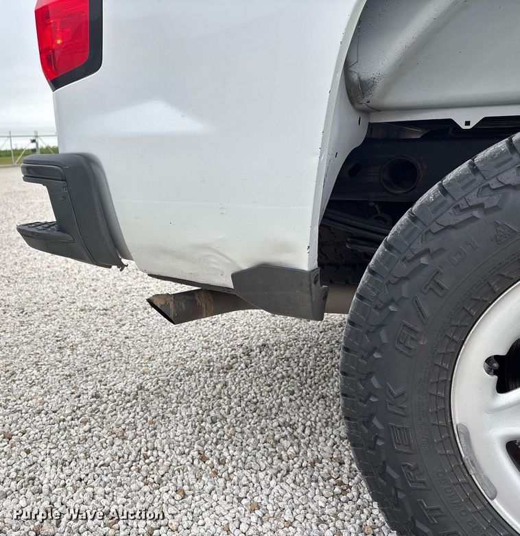 image for item ET8006 2017 Chevrolet Silverado 1500  Double Cab pickup truck