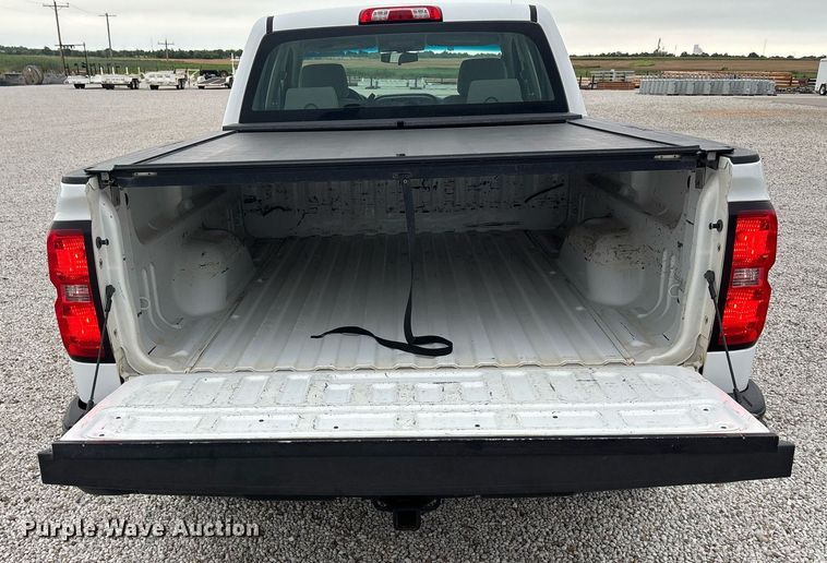 image for item ET8006 2017 Chevrolet Silverado 1500  Double Cab pickup truck