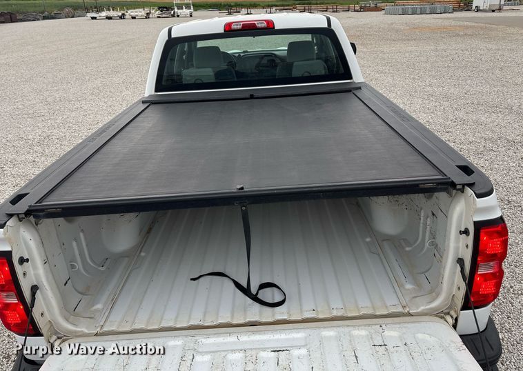 image for item ET8006 2017 Chevrolet Silverado 1500  Double Cab pickup truck