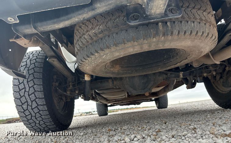 image for item ET8006 2017 Chevrolet Silverado 1500  Double Cab pickup truck