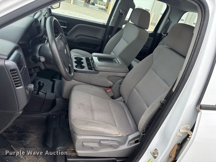 image for item ET8006 2017 Chevrolet Silverado 1500  Double Cab pickup truck