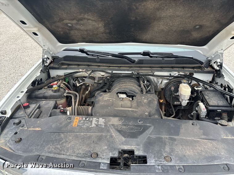 image for item ET8006 2017 Chevrolet Silverado 1500  Double Cab pickup truck