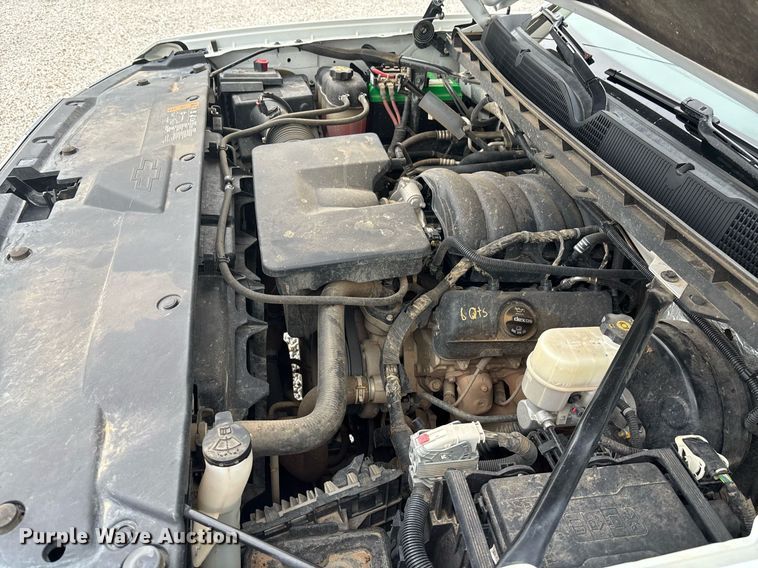 image for item ET8006 2017 Chevrolet Silverado 1500  Double Cab pickup truck