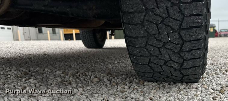 image for item ET8006 2017 Chevrolet Silverado 1500  Double Cab pickup truck