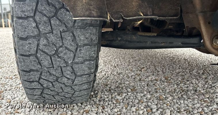 image for item ET8006 2017 Chevrolet Silverado 1500  Double Cab pickup truck