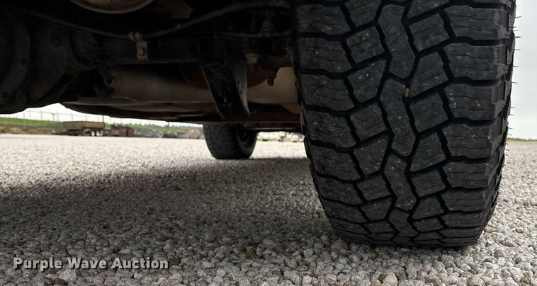 image for item ET8006 2017 Chevrolet Silverado 1500  Double Cab pickup truck