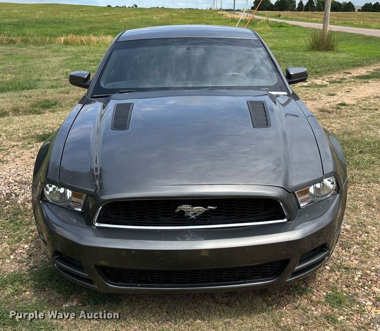 image for item ET8010 2013 Ford Mustang 