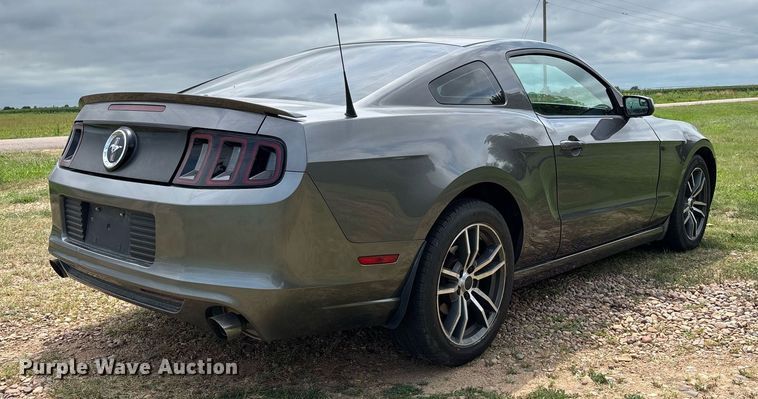 image for item ET8010 2013 Ford Mustang 