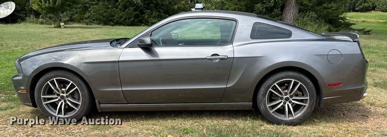 image for item ET8010 2013 Ford Mustang 