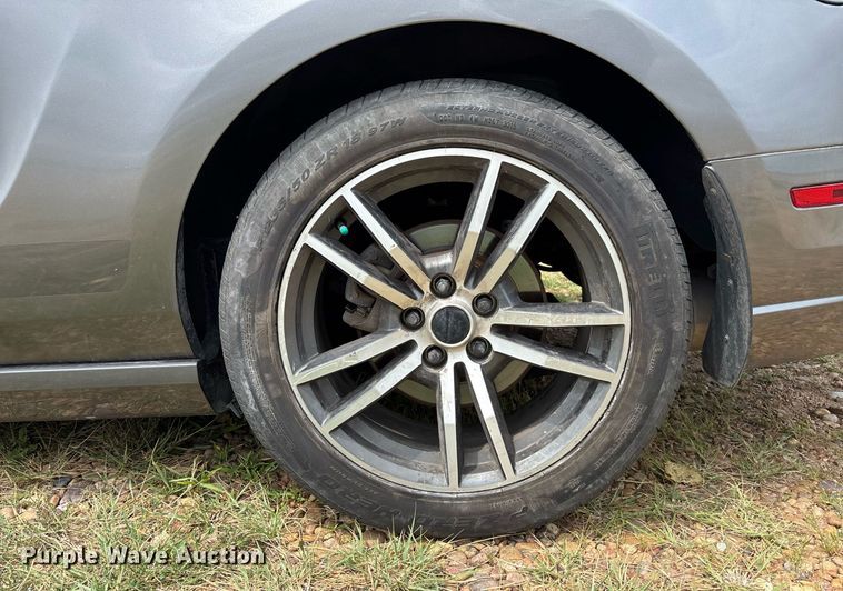 image for item ET8010 2013 Ford Mustang 