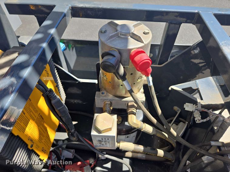 image for item FB9404 2007 JLG 10MSP order picker