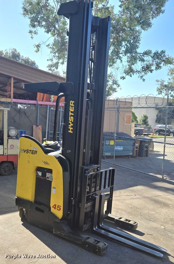 image for item FB9405 2019 Hyster N45ZR2-16.5 order picker