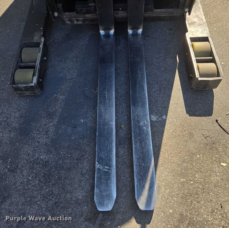 image for item FB9405 2019 Hyster N45ZR2-16.5 order picker