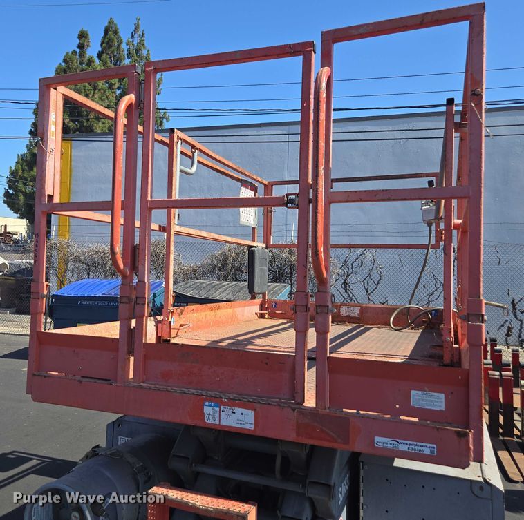 image for item FB9406 2014 Skyjack SJ 6832RT scissor lift