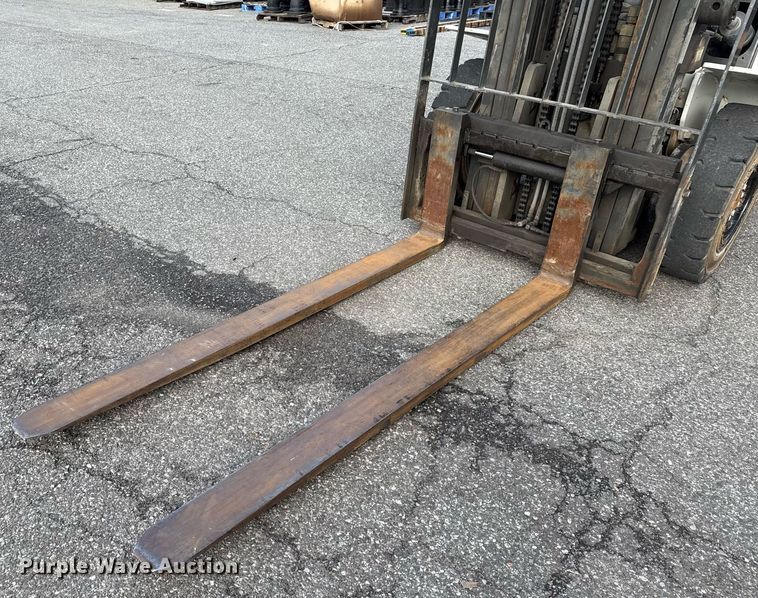 image for item MZ9391 2013 Nissan PF80YLP forklift