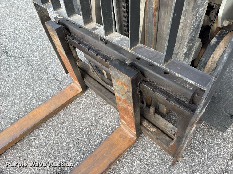 image for item MZ9391 2013 Nissan PF80YLP forklift