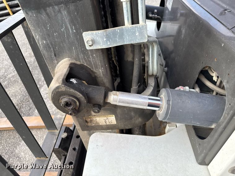 image for item MZ9391 2013 Nissan PF80YLP forklift