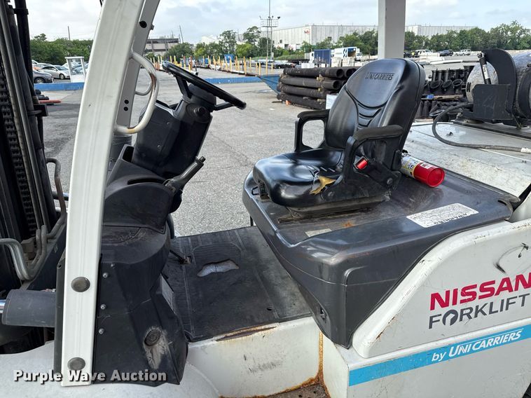 image for item MZ9391 2013 Nissan PF80YLP forklift