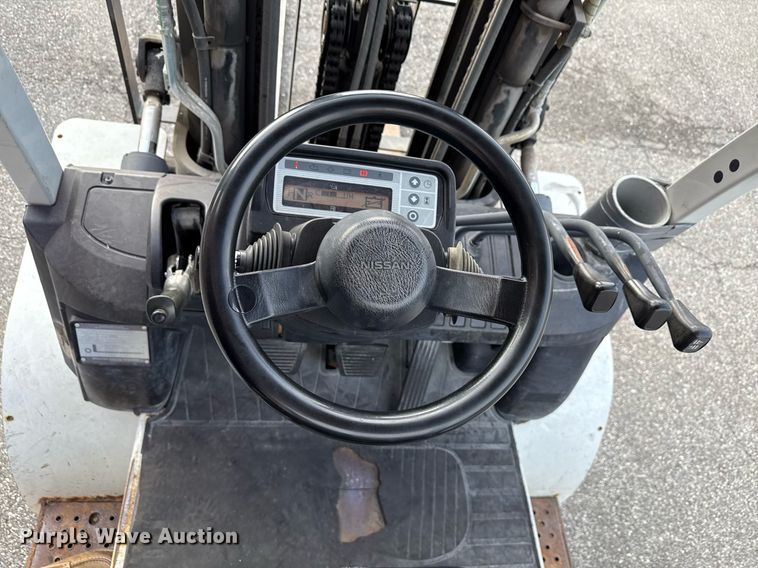 image for item MZ9391 2013 Nissan PF80YLP forklift