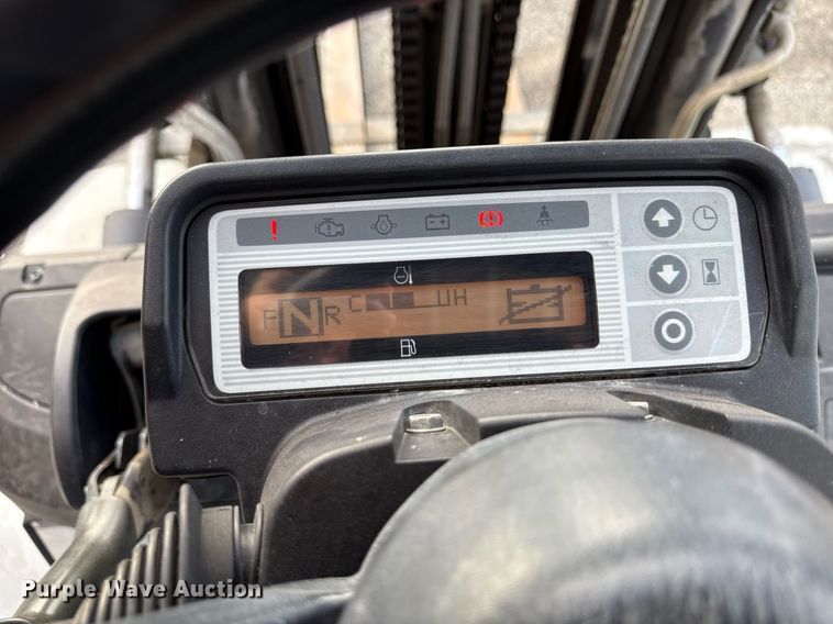 image for item MZ9391 2013 Nissan PF80YLP forklift