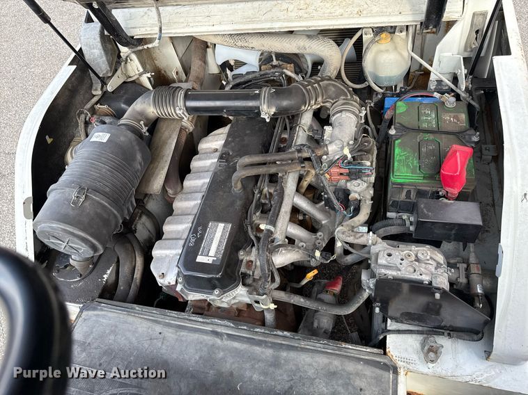 image for item MZ9391 2013 Nissan PF80YLP forklift