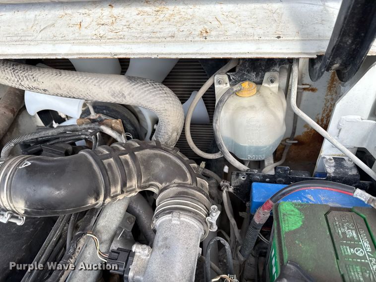 image for item MZ9391 2013 Nissan PF80YLP forklift