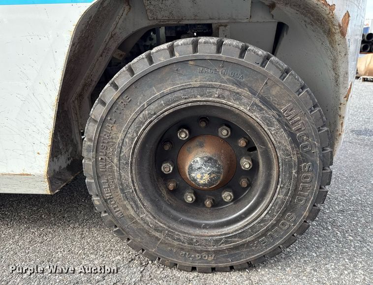 image for item MZ9391 2013 Nissan PF80YLP forklift