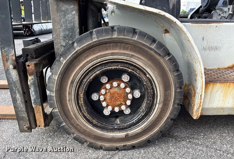 image for item MZ9391 2013 Nissan PF80YLP forklift