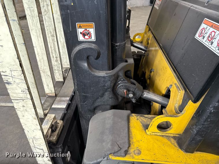 image for item MZ9392 2018 Yale GLP050 forklift