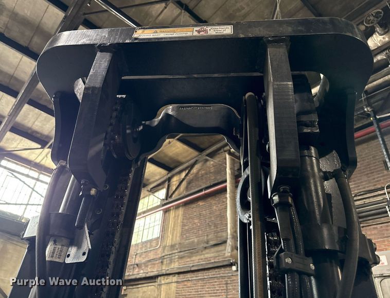 image for item MZ9392 2018 Yale GLP050 forklift