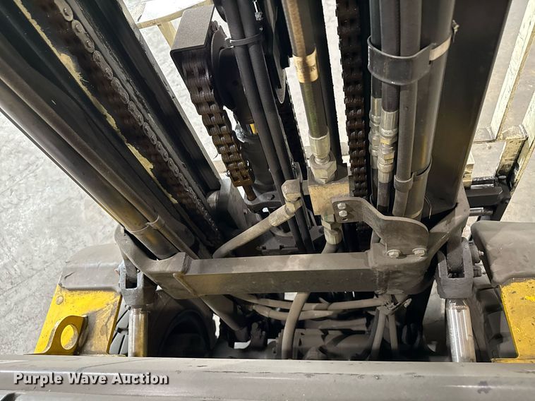image for item MZ9392 2018 Yale GLP050 forklift