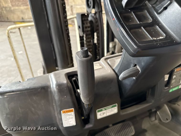 image for item MZ9392 2018 Yale GLP050 forklift