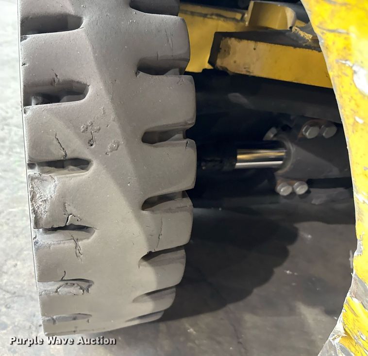 image for item MZ9392 2018 Yale GLP050 forklift